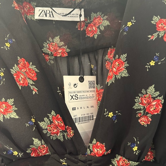Xs Zara Sheer Floral dress - Picture 7 of 8